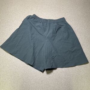 Devlyn Van Loon Shorts Sage Green Size M Organic Cotton Designer Canada C2